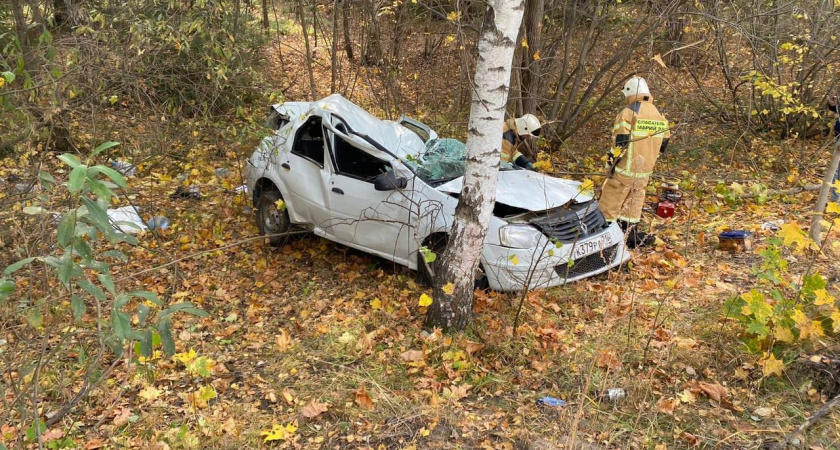 Молодая женщина погибла за рулем Renault, улетевшего в кювет в Звениговском районе