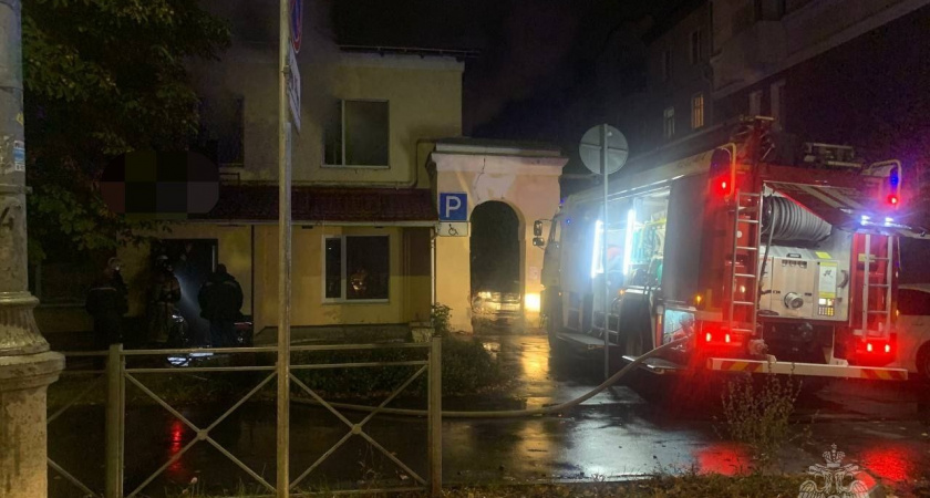 Ночью в Йошкар-Оле произошел пожар в административном здании