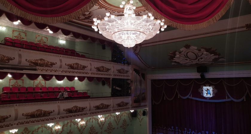 Покупка несуществующих билетов в театр обошлась волжанину в 126 тысяч