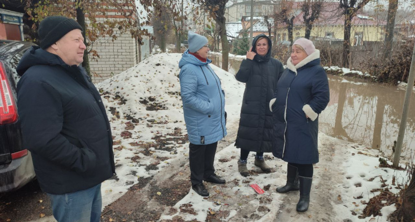 В Йошкар-Оле затопило жителей частных домов: “Дети не могут дойти до школы"