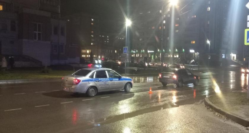 В Йошкар-Оле легковушка сбила женщину на пешеходном переходе