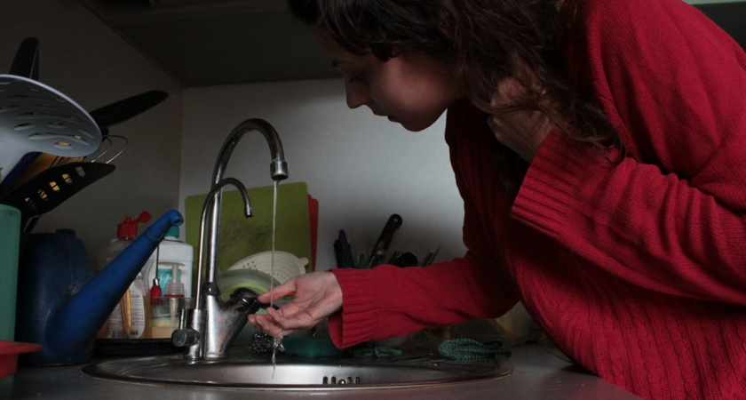 За долги по коммуналке у жителей Йошкар-Олы урезают зарплаты и арестовывают имущество