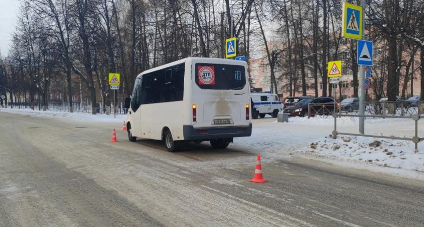 Пассажирский автобус сбил школьницу на переходе в Йошкар-Оле