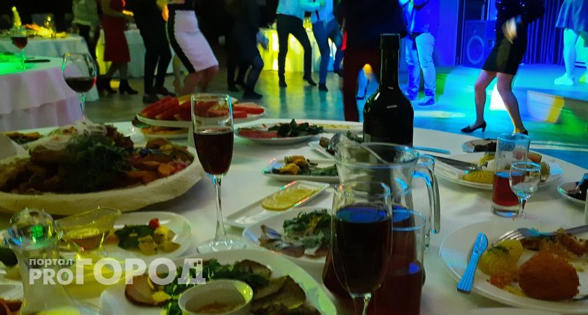 Чтобы веселая ночь не перешла в грустный день: советы специалистов для борьбы с похмельем