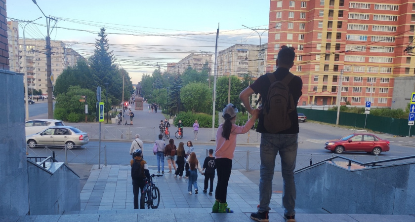 Отец из Йошкар-Олы будет подметать улицы из-за долгов детям