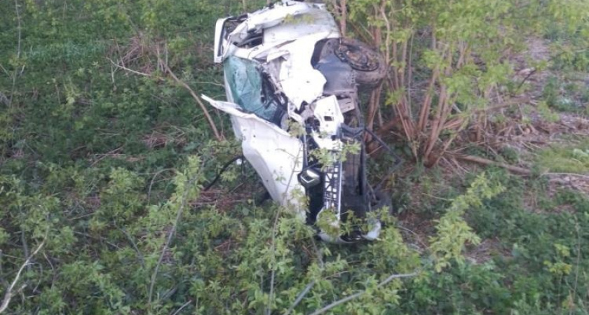 В Волжском районе перевернулась машина: есть погибший