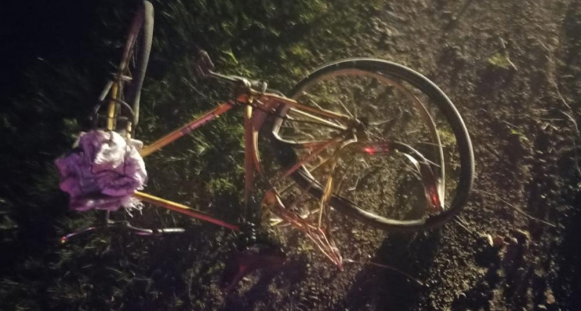 В Медведевском районе сбили велосипедиста, который ехал по середине трассы