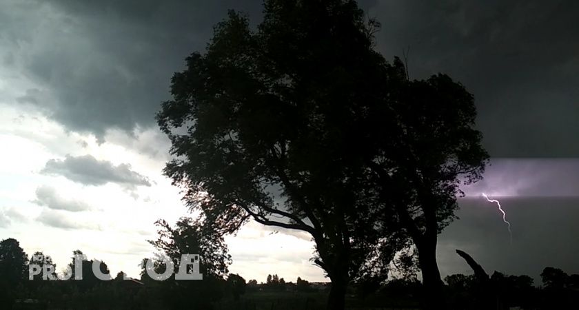 Штормовое предупреждение объявили в Марий Эл на последний день мая