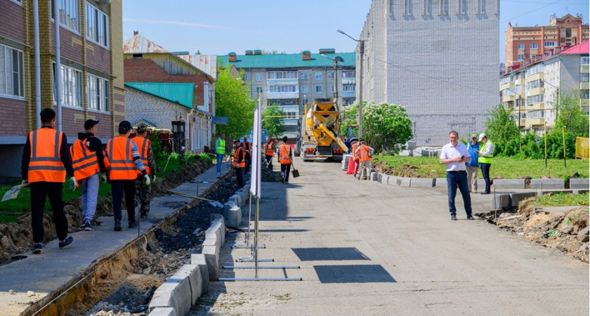 10 улиц отремонтировали в поселке Медведево 