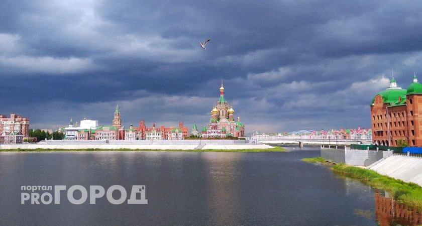 Буря и град обрушатся на Марий Эл в ближайшие часы