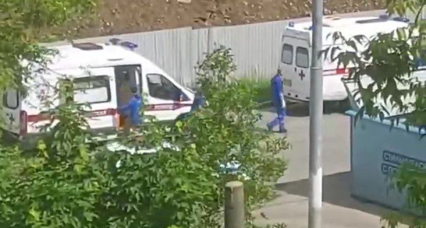 Неизвестный открыл стрельбу по прохожим в Москве