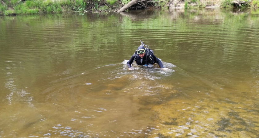 Мужчина пошел купаться во время сплава и утонул в Большой Кокшаге