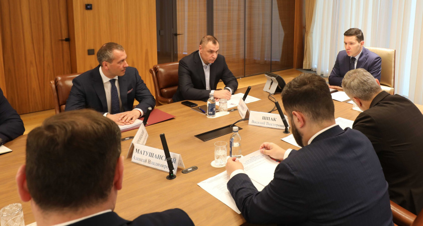 Зайцев поговорил с министром промышленности России Антоном Алихановым о новом проекте в Марий Эл