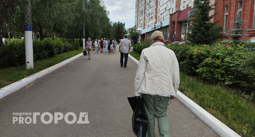Указ подписали тихо: пенсионеры получат выплату 10000 рублей в июне