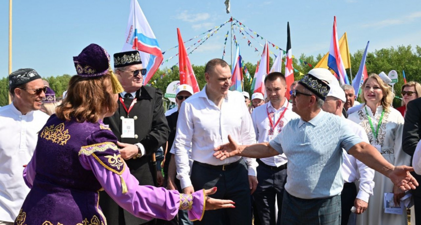 В Марий Эл приехал Раис Татарстана Рустам Минниханов: “Сабантуй - это праздник дружбы”