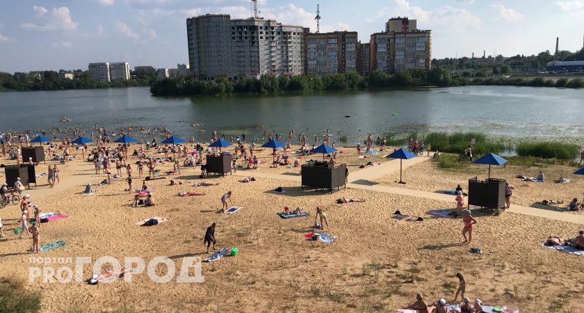 “С пляжа - на койку”: паразитолог рассказал, чем заканчивается отдых на городских водоемах