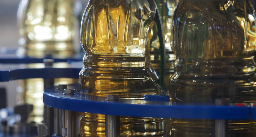 Золотистая гадость в прозрачной бутылке: Роскачество назвало худшие бренды растительного масла
