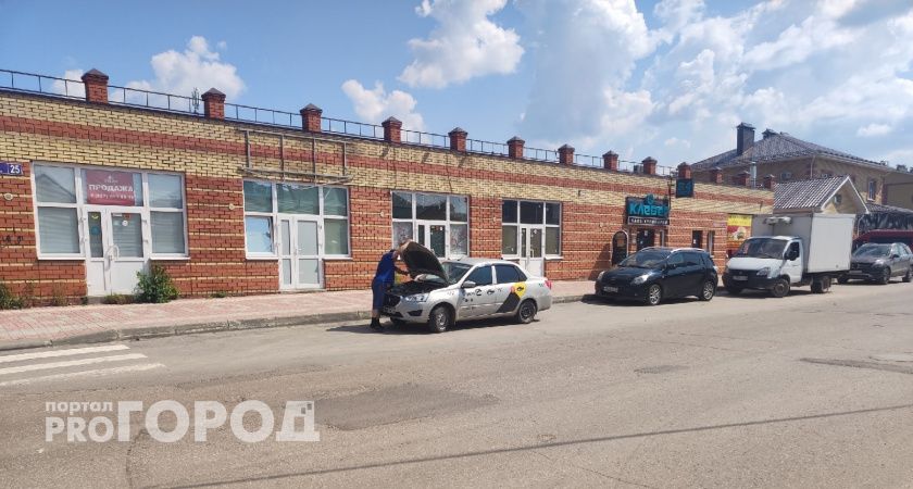 В Йошкар-Оле квартирный вор вызвал такси, чтобы увезти похищенное в ломбард