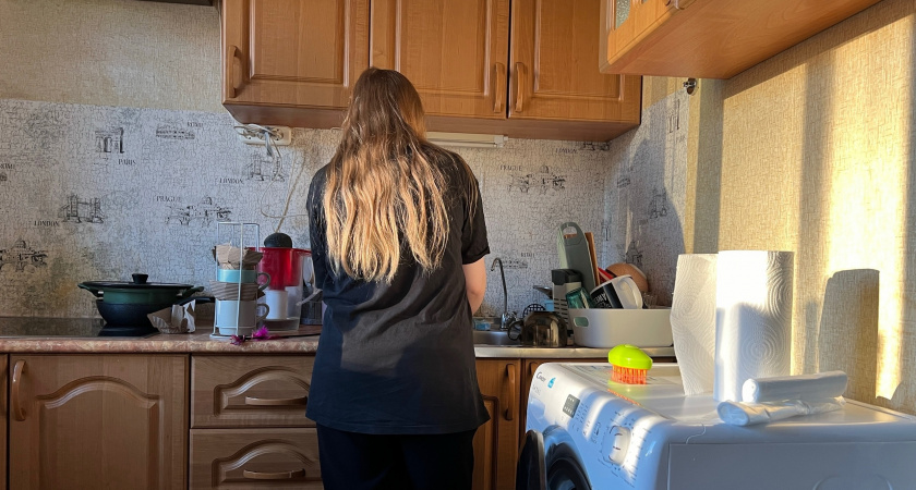 Одна ложка нашатыря в микроволновку - результат чудесный: поможет справиться с трудностями в хозяйстве