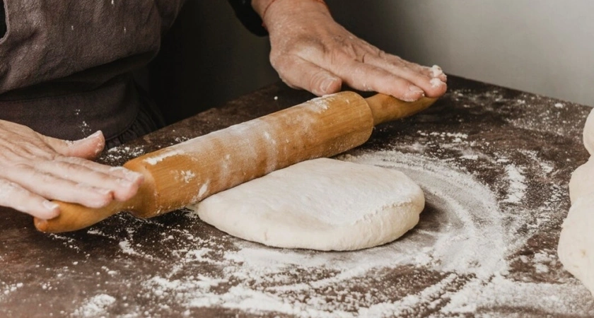 Потаенное тесто для пельменей и вареников: безупречная консистенция и удобство в работе - готовьте только так