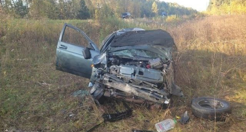 Два человека пострадали в утреннем вылете с дороги в Волжском районе