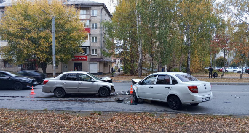 Три человека пострадали в лобовом ДТП в Йошкар-Оле