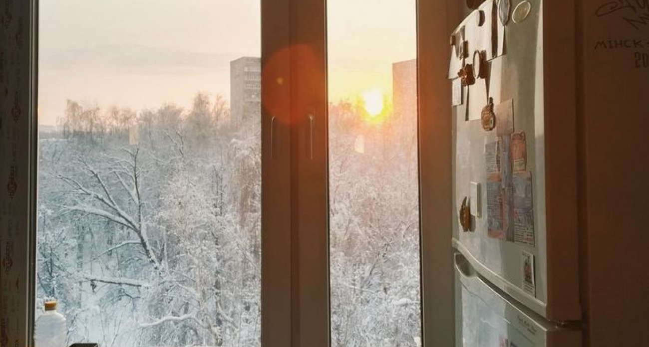 Дома тепло даже в самые трескучие морозы: заворачиваю это в покрывало и радуюсь всю зиму