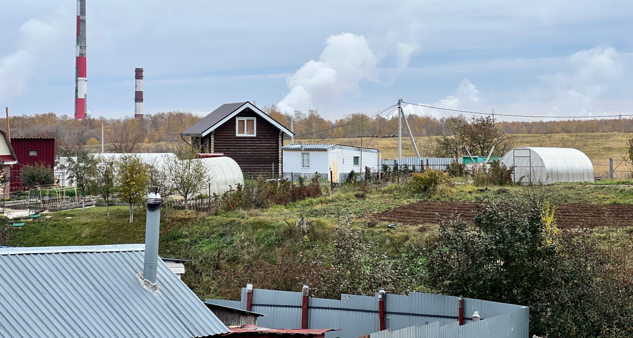 Хитроумные немцы придумали забор-невидимку: пропускает свет и ветер, но не взгляды соседей