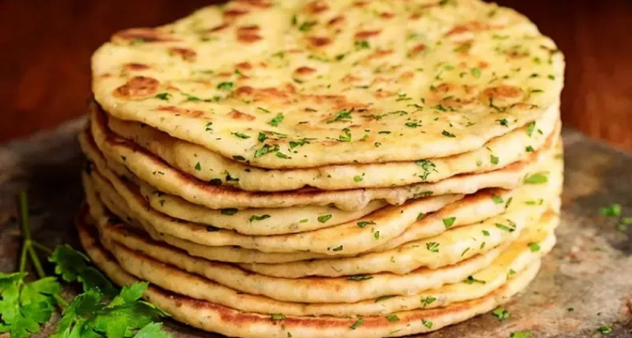 Берем кефир и творог — через 10 минут завтракаем лепешками аппетитнее сырников: просто, быстро и сытно