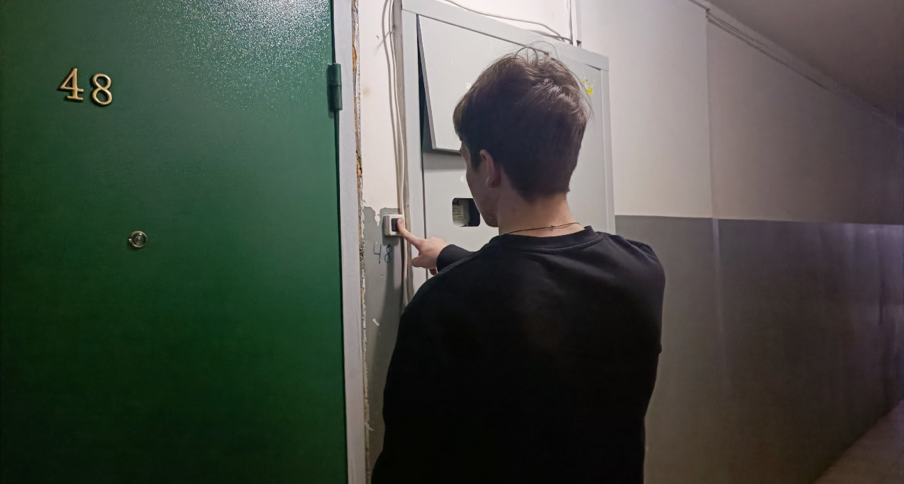 Проверьте, как открывается ваша наружная дверь: это может стоить вам 15 тысяч рублей