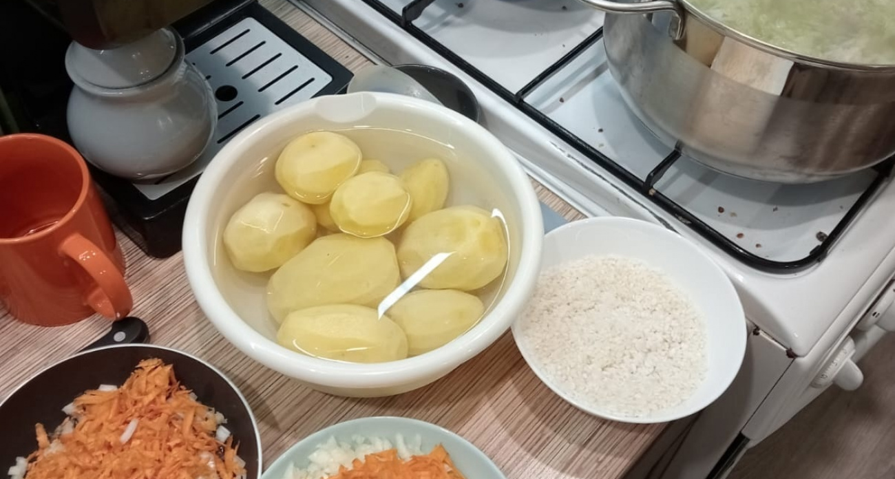 Пюре готовлю за 10 минут: ждать варки картошки больше не приходится – гениальный прием