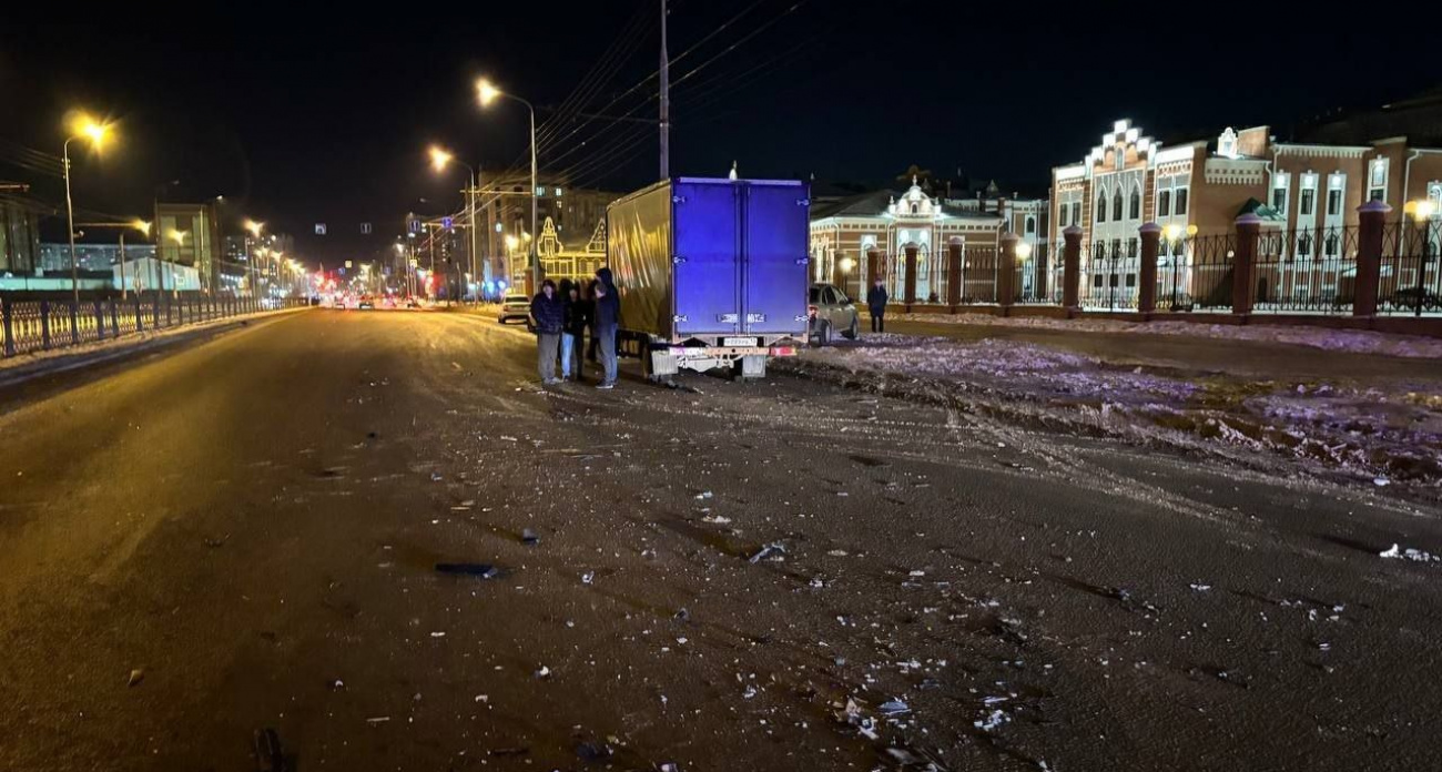 Водитель потерял сознание, протаранил две машины и скончался: массовое ДТП в Йошкар-Оле
