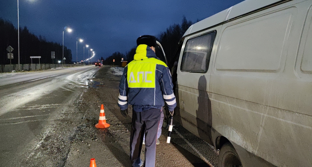 С 1 марта начнут отбирать права на 1,5 года: под ударом сразу 3 категории водителей