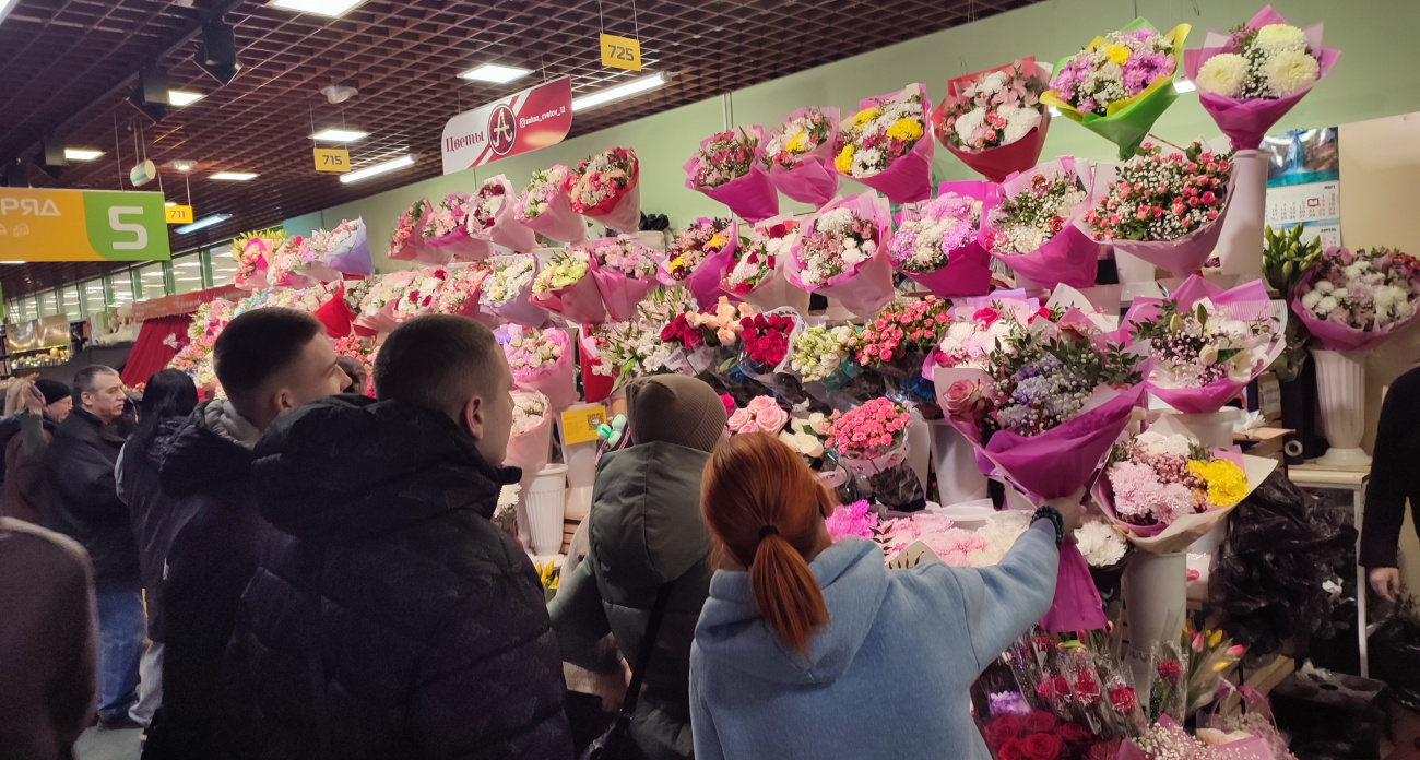 Таких заоблачных цен еще не было: где дешевле купить букет любимой к 8 Марта в Йошкар-Оле	