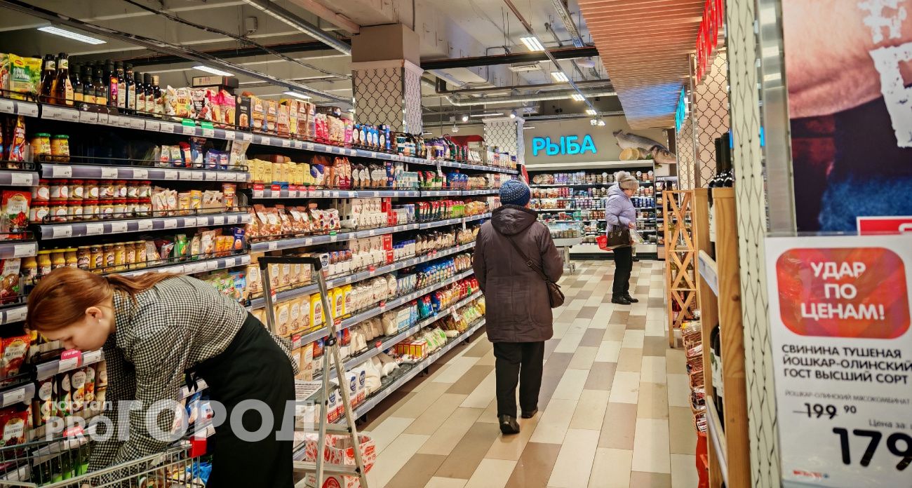 Россиянам рекомендуют закупиться продуктами - магазины массово позакрываются с 7 мая из-за ситуации в стране