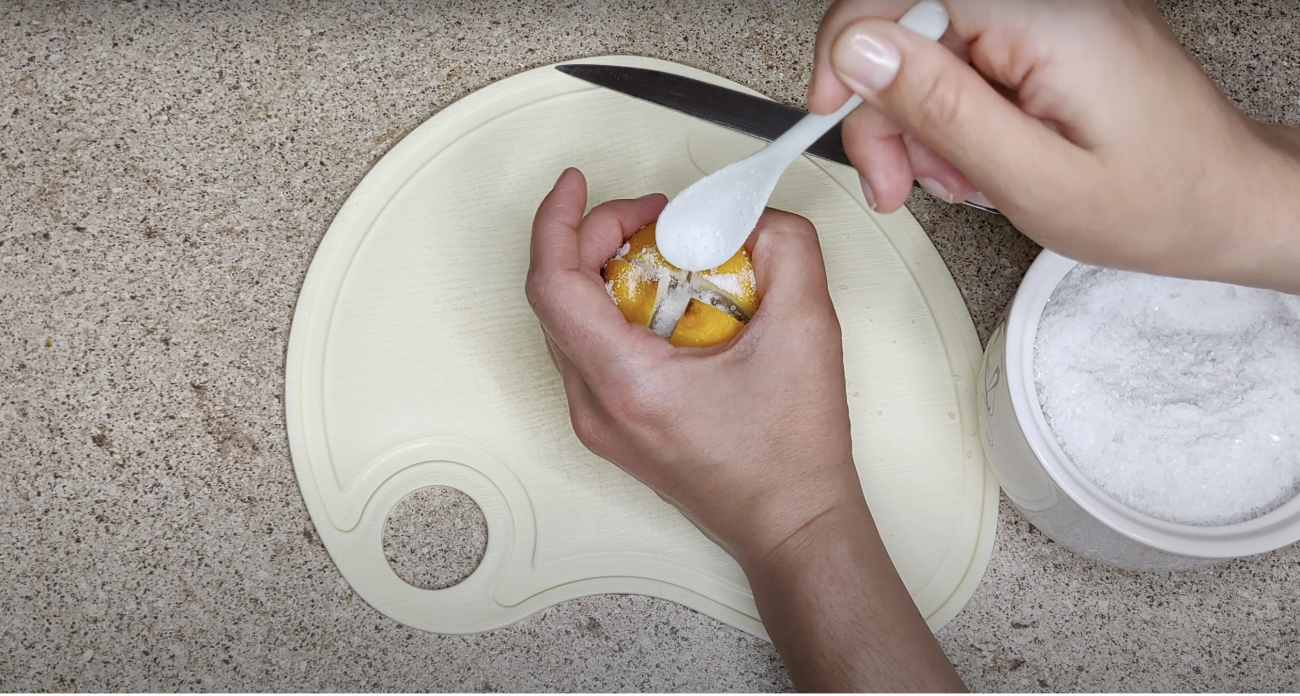 Комары падают хлеще чем от фумигатора: дешевое и надежное средство без вредной химии