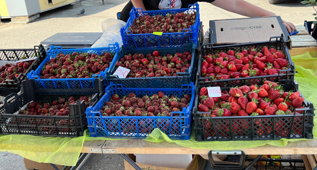Секретный способ определить химозную клубнику – хватит одного только взгляда