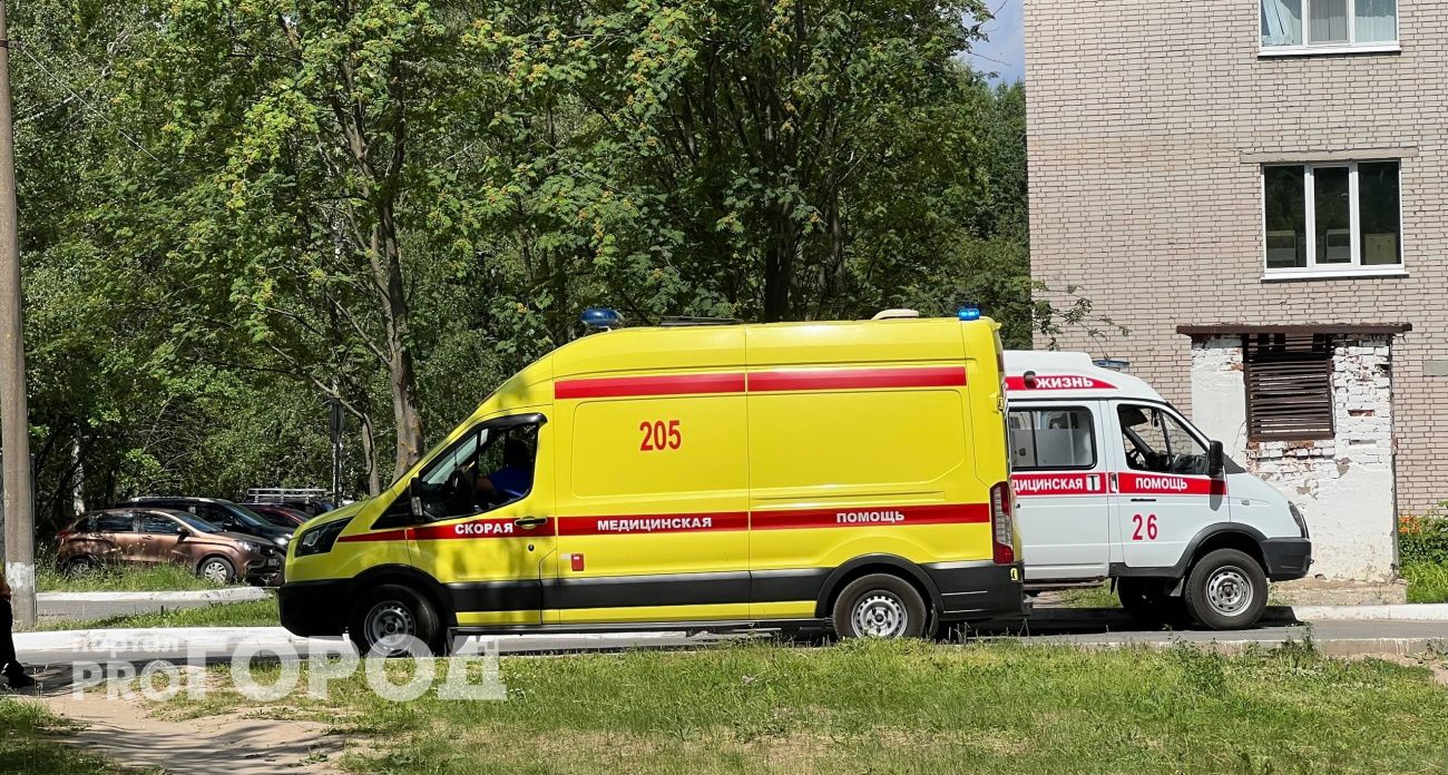 Рабочий погиб при ремонте больницы в Волжском районе