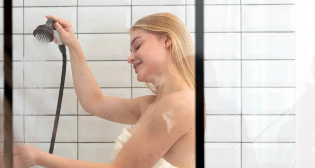 Эта привычка в душе выдает низкий интеллект женщины