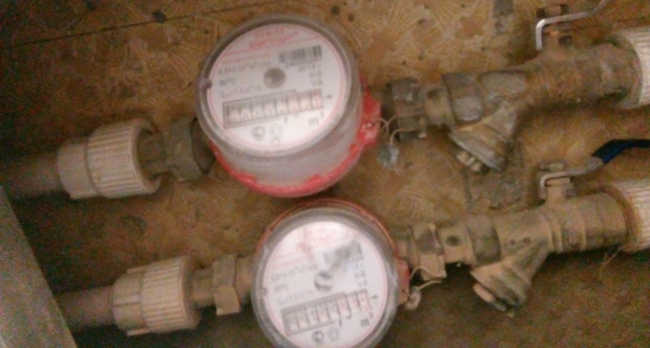 Всем, у кого круглые счетчики от 2010 года: из-за новых правил начнут штрафовать