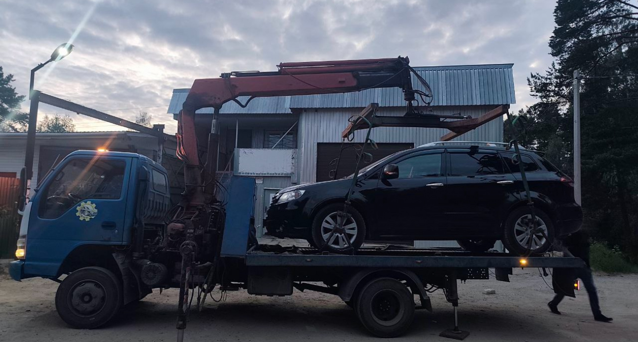 Житель Звениговского района прятал дорогущую иномарку, чтобы ее не забрали за долги