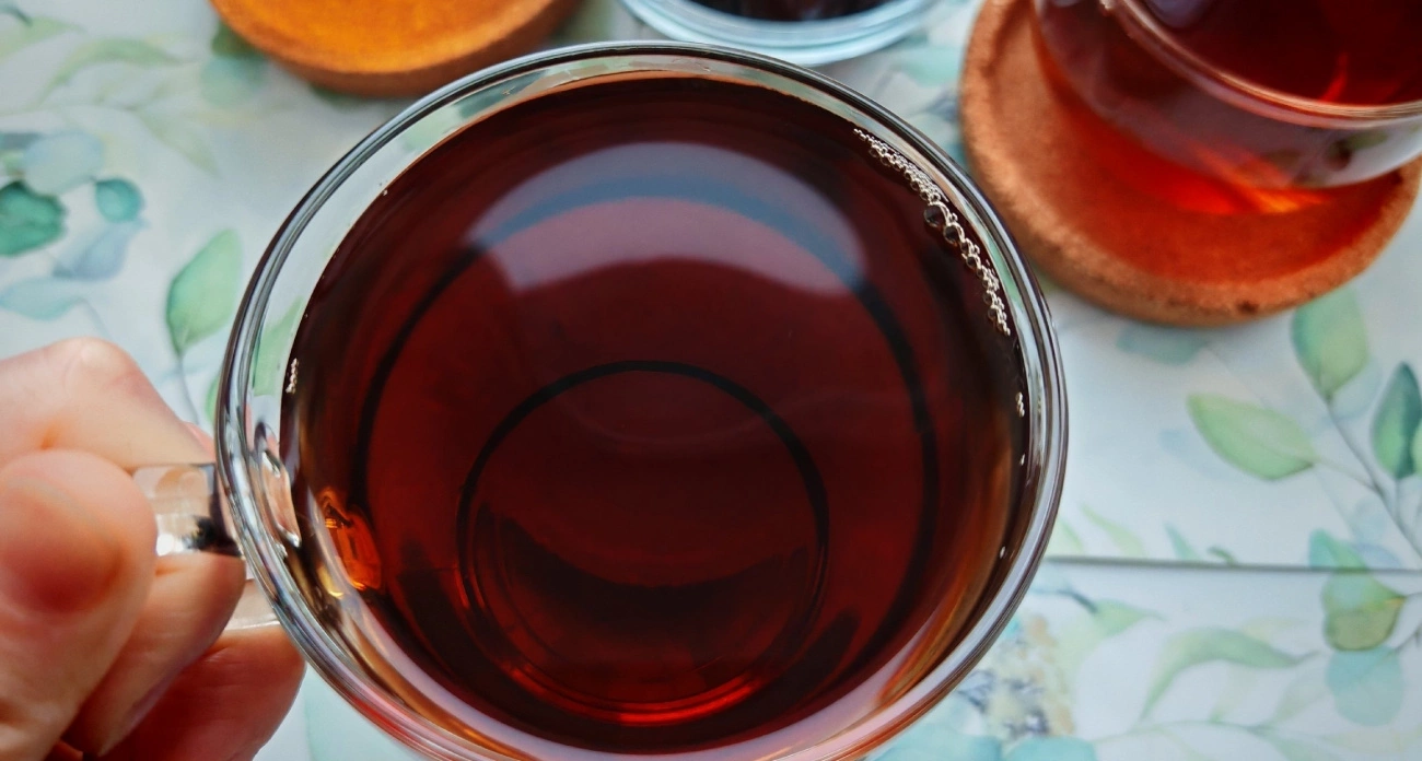 Исследователи выявили самый опасный чай, популярный в России: он быстро подрывает иммунитет