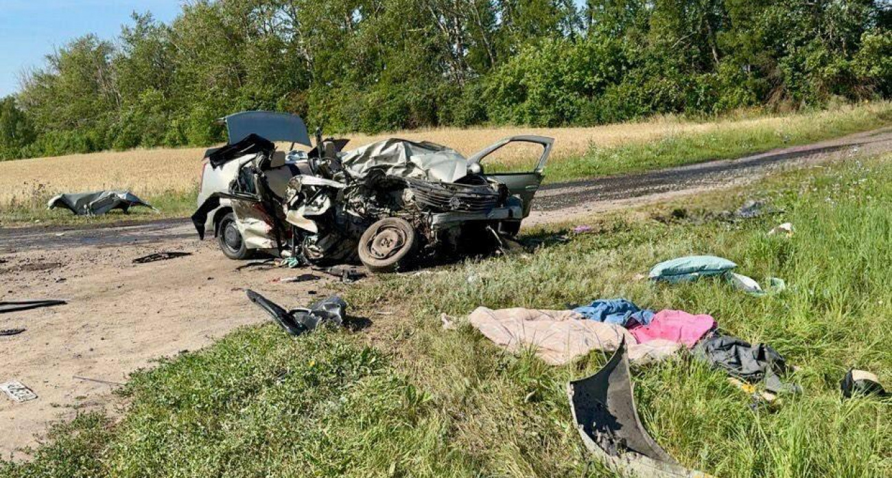 Целая семья из Йошкар-Олы погибла в крупном ДТП под Пензой: в машине были двое маленьких детей
