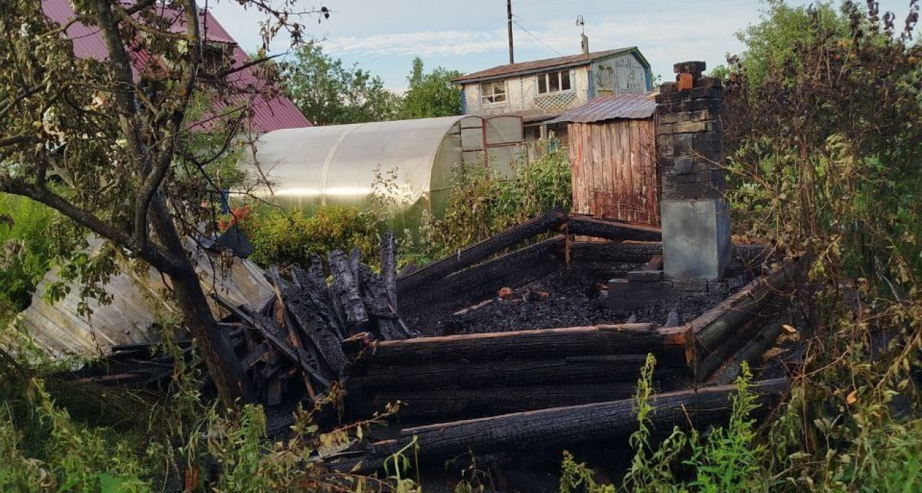 Тело мужчины нашли в сгоревшей дотла бане в Медведевском районе