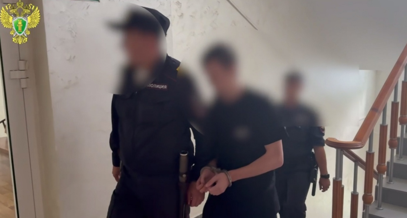 Обвиняемому в убийстве женщины и двух детей в Звенигово продлили срок содержания под стражей