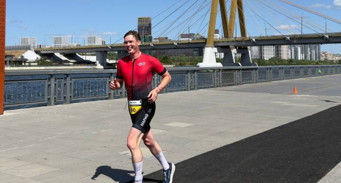 Глава Йошкар-Олы Лев Покровский пробежал 21 км со спицами в ноге