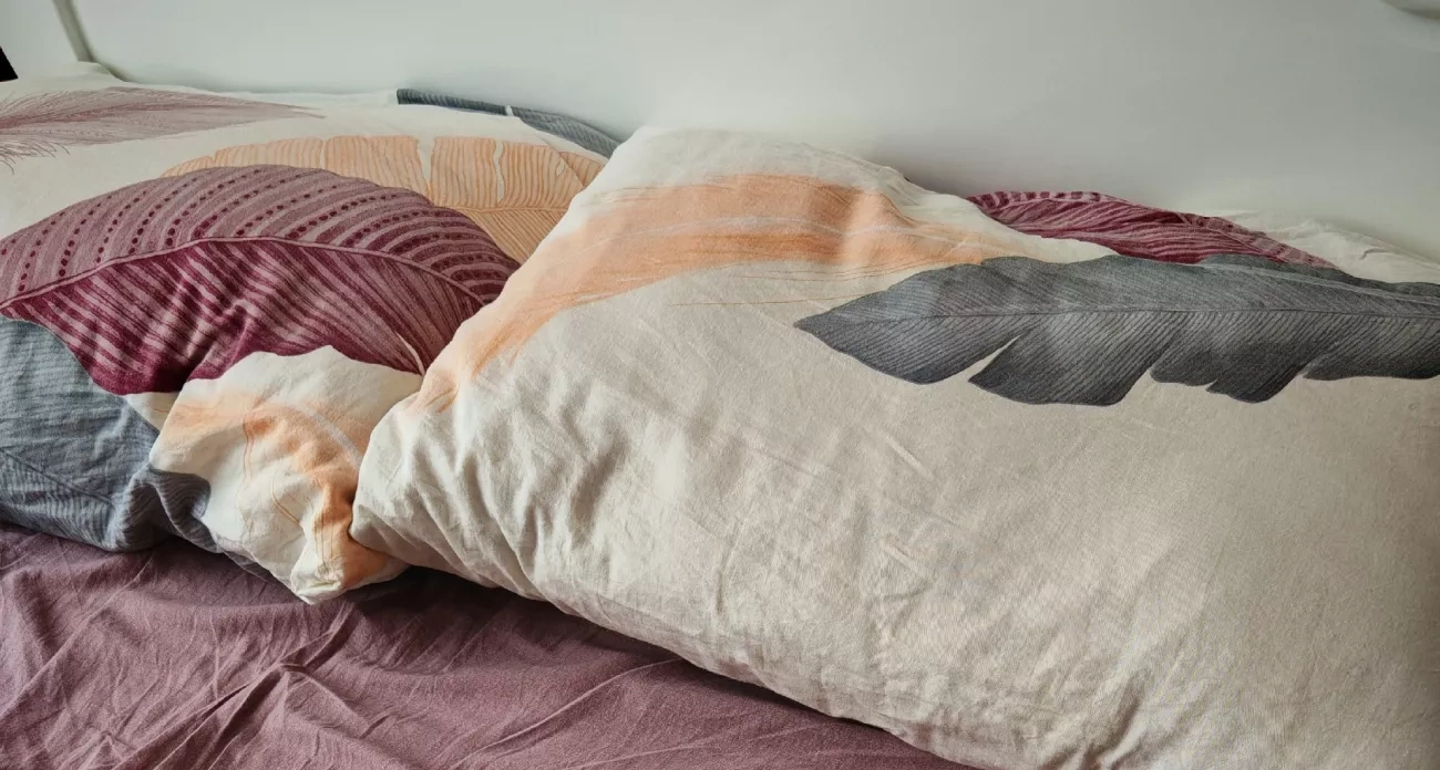 Ученые выяснили: опасный яд в вашей спальне — вот почему вы постоянно болеете