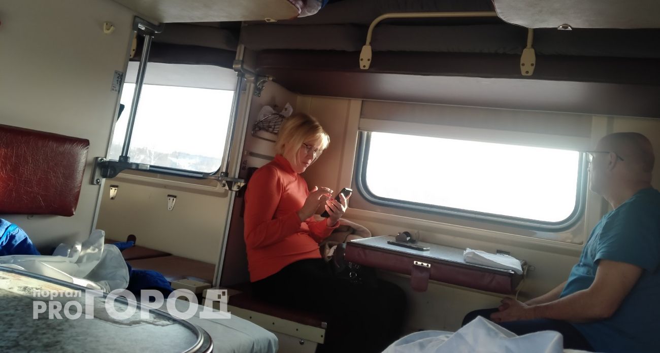 Попутчик с телефоном превратил поездку в плацкарте в ад: "А мне нормально, я всегда так делаю"