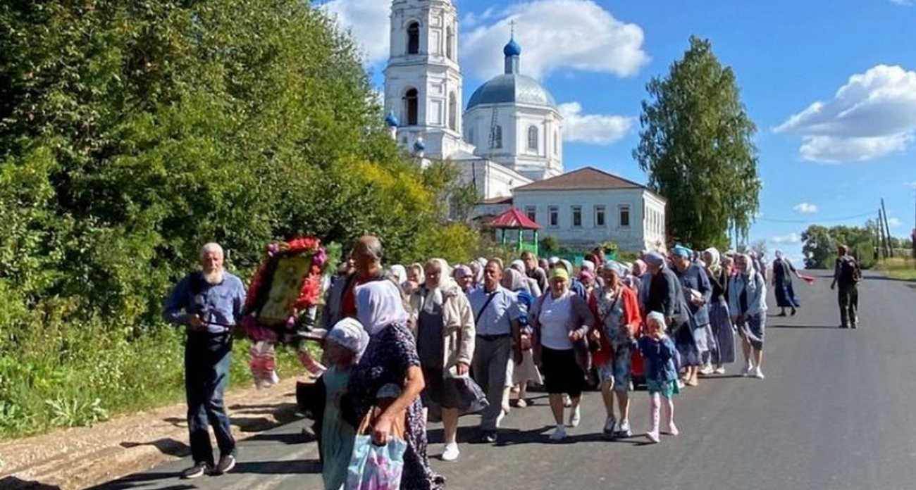 110 километров пройдут верующие по марийской земле с иконой Божией Матери «Владимирская»