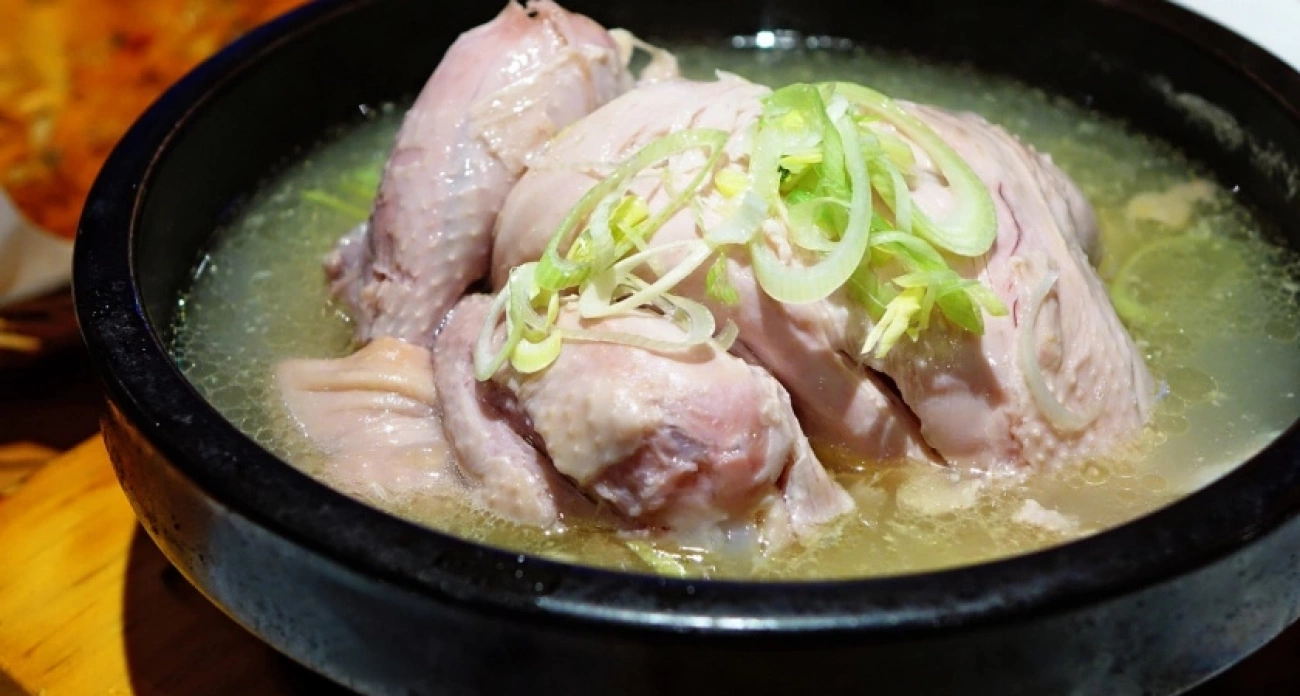 Вот почему не нужно сливать "первую воду" при варке мяса